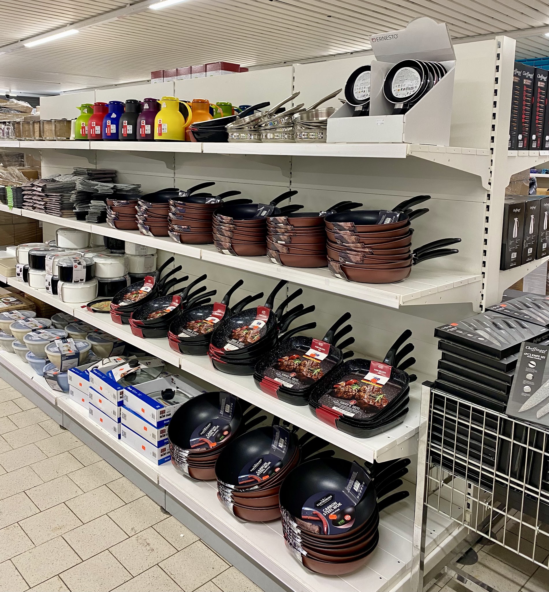 Kissen, Teppiche und Textilien-Gang